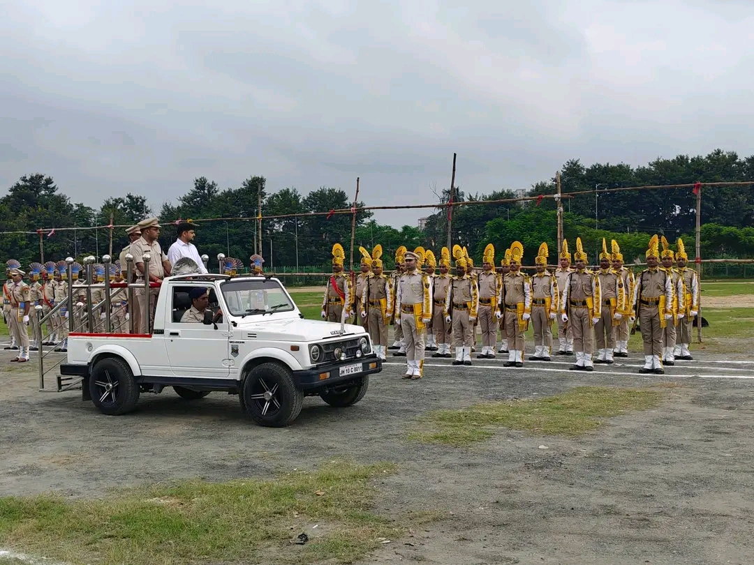 धनबाद में स्वतंत्रता दिवस समारोह की तैयारियां अंतिम चरण में, रणधीर वर्मा स्टेडियम में अंतिम परेड पूर्वाभ्यास