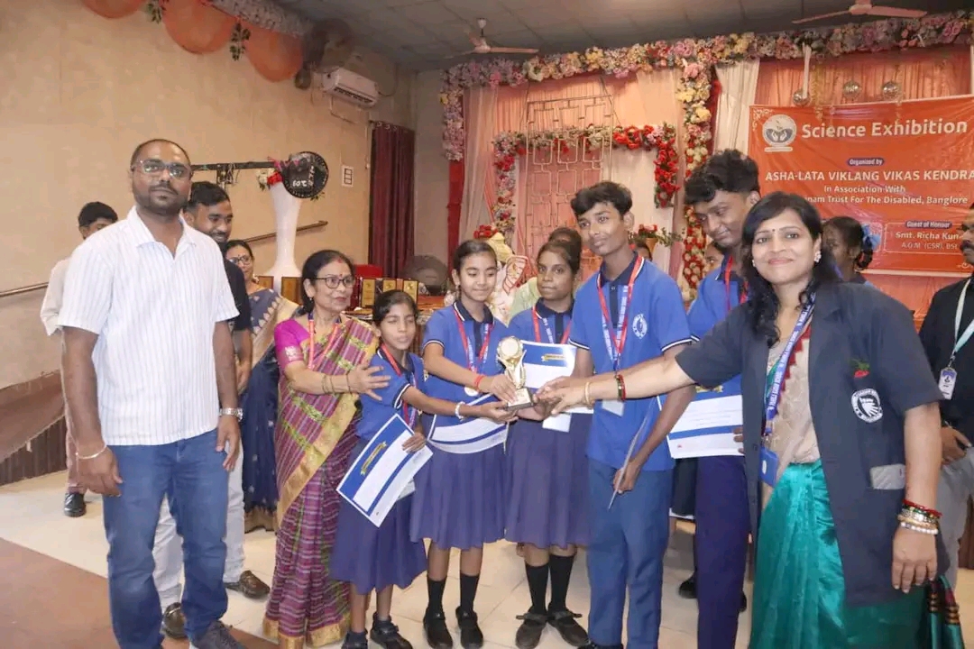 धनबाद के लिए गर्व का क्षण, ‘पहला कदम’ ने राज्य स्तरीय STEM प्रदर्शनी में हासिल किया दूसरा स्थान