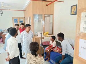dhanbad तालाब में डूबने से बच्चे की मौत, दूसरा गंभीर; धर्मजीत सिंह ने परिजनों से मिलकर बंधाया ढांढस