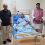 विधायक सरयू राय के अस्वस्थ होने की सूचना पर अस्पताल पहुंचे विजय झा, जाना हालचाल
