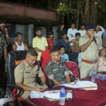 dhanbad साइबर ठगी के खिलाफ पूर्वी टुंडी में रात्रि चौपाल, ग्रामीण एसपी ने दी सख्त चेतावनी