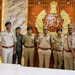 Dhanbad:उत्कृष्ट कार्य और साहस के सम्मान में पुलिसकर्मियों को आउट ऑफ टर्न प्रमोशन