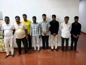 धनबाद में अड्डाबाजी और सार्वजनिक जगहों पर शराब पीने वालों पर पुलिस की कार्रवाई, 28 हिरासत में