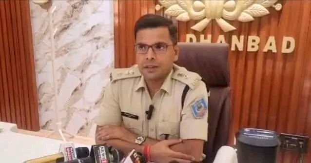 धनबाद में ट्रैफिक नियम तोड़ने वालों पर सख्ती, अगस्त में 69 लाख रुपये का चालान