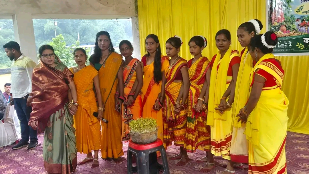 पहाड़पुर में भव्य करम परब महोत्सव, मुख्य अतिथि के रूप में शामिल हुईं तारा देवी