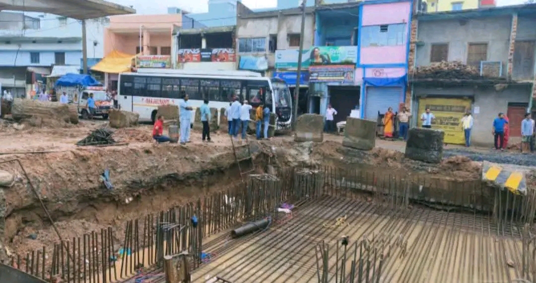 रांची-दुमका मुख्य मार्ग पर आवागमन बंद, डायवर्सन क्षतिग्रस्त
