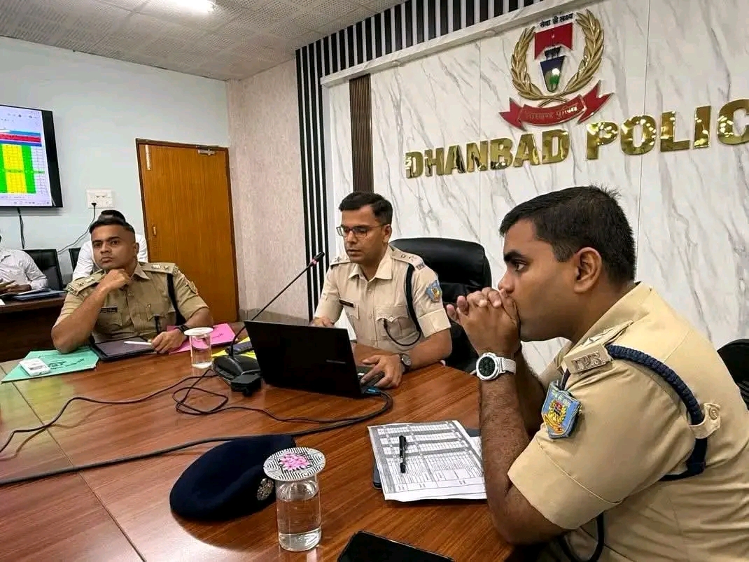 धनबाद पुलिस में बड़ा फेरबदल, 7 थाना-ओपी प्रभारियों का तबादला