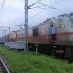 आरा के पास महानंदा एक्सप्रेस का इंजन और तीन कोच पटरी से उतरे, बड़ा हादसा टला