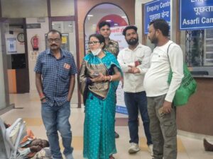 Sindri: पत्रकार उमेश चौबे के सुपुत्र की तबीयत बिगड़ी, अस्पताल पहुंचीं तारा देवी