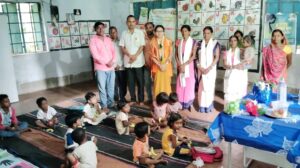 Sindri: पहाड़पुर के आंगनबाड़ी केंद्रों में ‘आंगन मिलन सेवा’ कार्यक्रम, सेविका-सहायिकाओं को किया सम्मानित