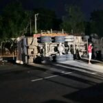 Dhanbad: बागसुमा के पास नेशनल हाईवे पर पलटा ट्रक, हादसे के बाद मची अफरा-तफरी