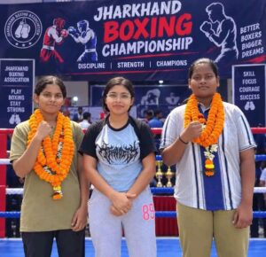 डी.वाई. पाटिल इंटरनेशनल स्कूल की दो छात्राओं का SGFI राष्ट्रीय बॉक्सिंग चैंपियनशिप के लिए चयन