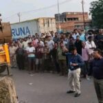 निरसा में अतिक्रमण पर चला बुलडोजर: त्योहार से पहले 200 दुकानों पर कार्रवाई
