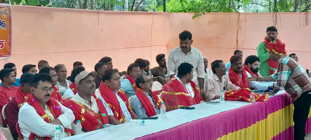 धनबाद के तेतुलतल्ला में बनेगा 75 फीट ऊंचा दुर्गा पूजा पंडाल, मोर थीम और पशु-पक्षियों के दृश्य होंगे आकर्षण