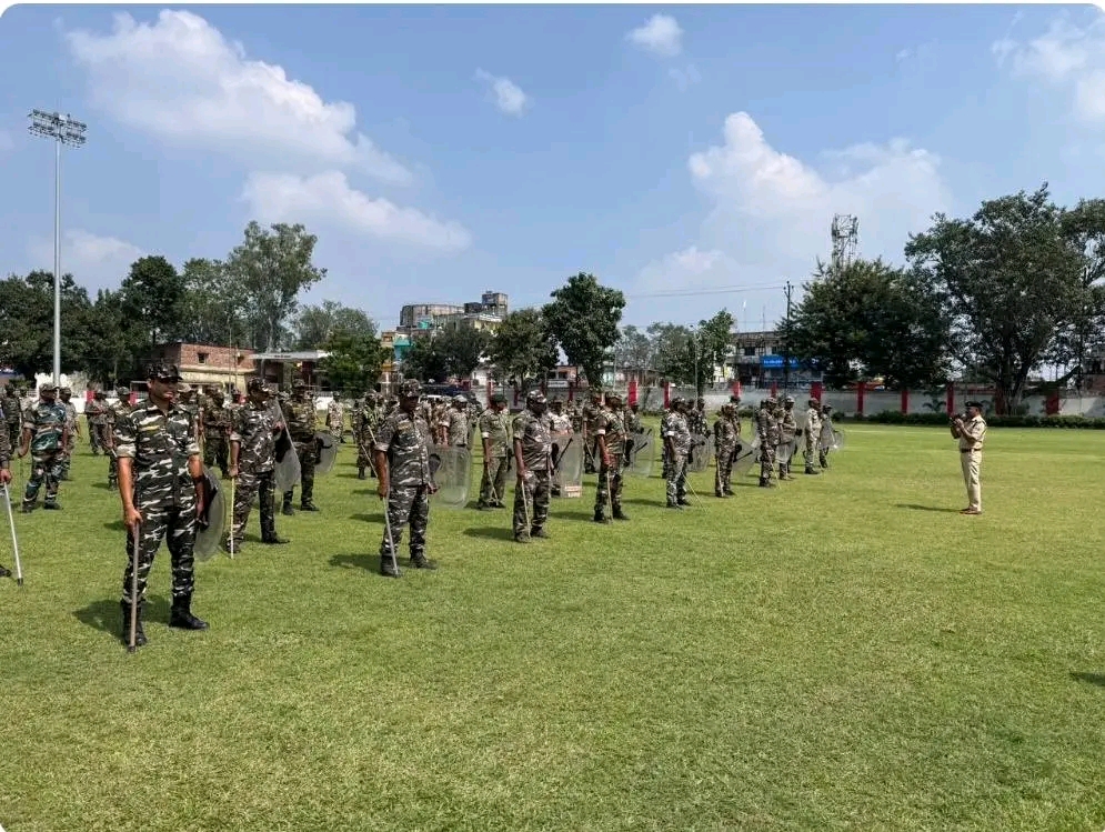 दुर्गापूजा को लेकर धनबाद पुलिस अलर्ट, पुलिस लाइन में मॉक ड्रिल