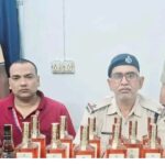 धनबाद रेलवे स्टेशन पर देहरादून एक्सप्रेस से 45 बोतल अंग्रेजी शराब बरामद, कीमत ₹21,480