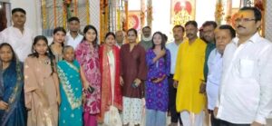 झरिया विधायक रागिनी सिंह ने विभिन्न दुर्गा पूजा पंडालों में किए मां दुर्गा के दर्शन