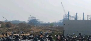 सिंदरी में 40 मजदूरों के वेतन भुगतान का मामला गरमाया, एसके एंटरप्राइजेज पर बकाया रखने का आरोप