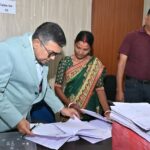 बोकारो में SIR सुनवाई की समीक्षा, डीसी अजय नाथ झा ने लंबित मामलों के जल्द निष्पादन का दिया निर्देश