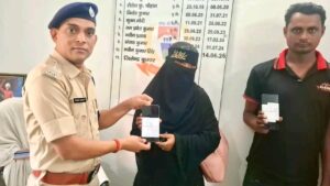 बोकारो पुलिस ने CEIR पोर्टल की मदद से 57 गुम मोबाइल बरामद किए, मालिकों को सौंपे