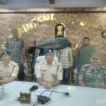 लातेहार के सिकनी पेट्रोल पंप फायरिंग मामले का खुलासा, हथियार के साथ तीन गिरफ्तार