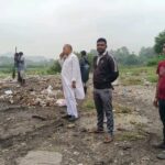पाण्डेयडीह में पार्षद छोटू सिंह ने खुद संभाली सफाई की कमान, हटवाया कचरे का अंबार