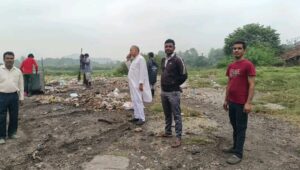 पाण्डेयडीह में पार्षद छोटू सिंह ने खुद संभाली सफाई की कमान, हटवाया कचरे का अंबार
