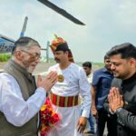 धनबाद पहुंचे झारखंड के राज्यपाल संतोष कुमार गंगवार, बरवाअड्डा एयरपोर्ट पर गार्ड ऑफ ऑनर के साथ स्वागत