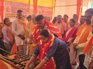 धनबाद: भागा बाजार में विजयादशमी पर शस्त्र पूजन, BJYM जिलाध्यक्ष नित्यानंद मंडल हुए शामिल