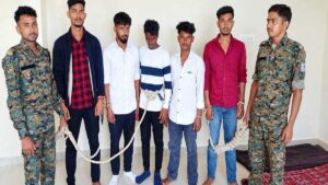 गिरिडीह के मानिकबाद स्टेज शो में पत्थरबाजी, 5 आरोपी गिरफ्तार