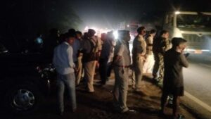 BIT मेसरा के पास सड़क हादसे में महिला की मौत, आक्रोशित ग्रामीणों ने किया सड़क जाम