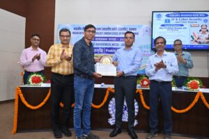IIT (ISM) धनबाद में साइबर सुरक्षा पर जागरूकता कार्यक्रम, SSP ने ‘डिजिटल अरेस्ट’ ठगी से किया सतर्क