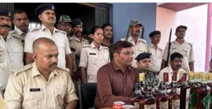 गिरिडीह में अवैध विदेशी शराब की फैक्ट्री का भंडाफोड़, 7,200 लीटर शराब और स्पिरिट बरामद