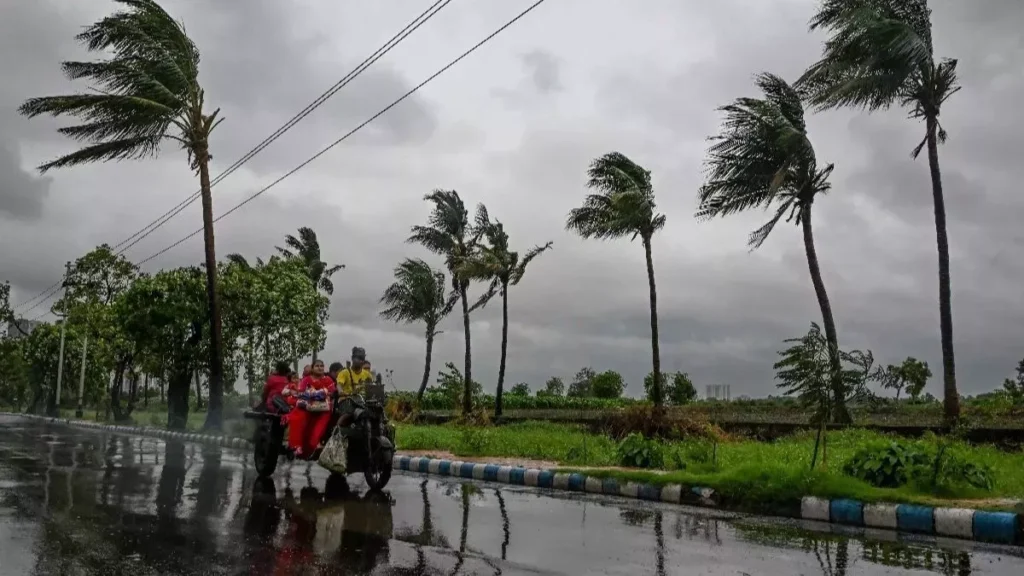 झारखंड में 27 से 30 अक्टूबर तक बारिश का अलर्ट, 28 अक्टूबर को कई जिलों में भारी बारिश की आशंका